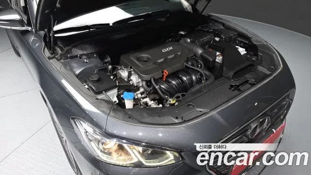 2018 Hyundai Grandeur IG 2.4 Premium Sold VIN KMHF141CBJA063173 – undercarriage 2018 Hyundai Grandeur IG 2.4 Premium Sold VIN KMHF141CBJA063173 – undercarriage