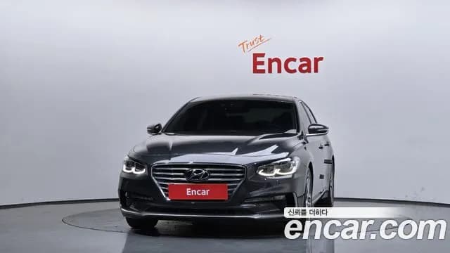 2018 Hyundai Grandeur IG 2.4 Premium Sold VIN KMHF141CBJA076764 – front exterior 2018 Hyundai Grandeur IG 2.4 Premium Sold VIN KMHF141CBJA076764 – front exterior
