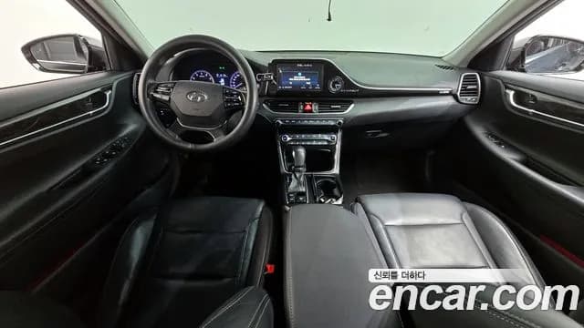 2018 Hyundai Grandeur IG 2.4 Premium Sold VIN KMHF141CBJA076764 – dashboard 2018 Hyundai Grandeur IG 2.4 Premium Sold VIN KMHF141CBJA076764 – dashboard