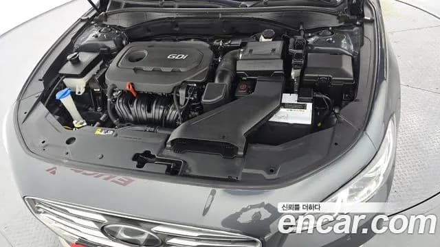 2018 Hyundai Grandeur IG 2.4 Premium Sold VIN KMHF141CBJA078060 – interior seats 2018 Hyundai Grandeur IG 2.4 Premium Sold VIN KMHF141CBJA078060 – interior seats