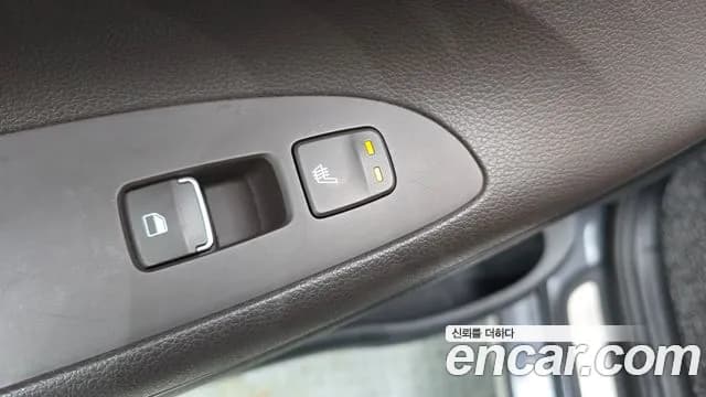 2018 Hyundai Grandeur IG 2.4 Premium Sold VIN KMHF141CBJA078060 – photo 20 2018 Hyundai Grandeur IG 2.4 Premium Sold VIN KMHF141CBJA078060 – photo 20