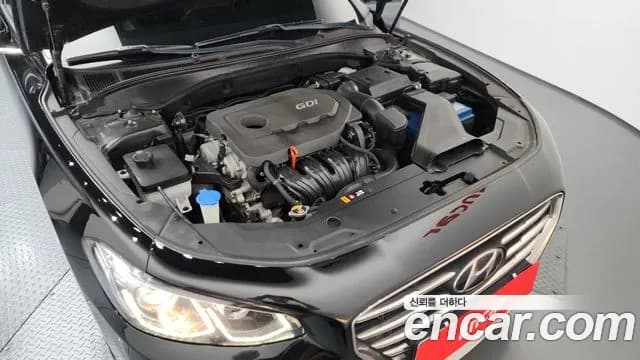 2018 Hyundai Grandeur IG 2.4 Modern Sold VIN KMHF141CBJA079191 – interior seats 2018 Hyundai Grandeur IG 2.4 Modern Sold VIN KMHF141CBJA079191 – interior seats