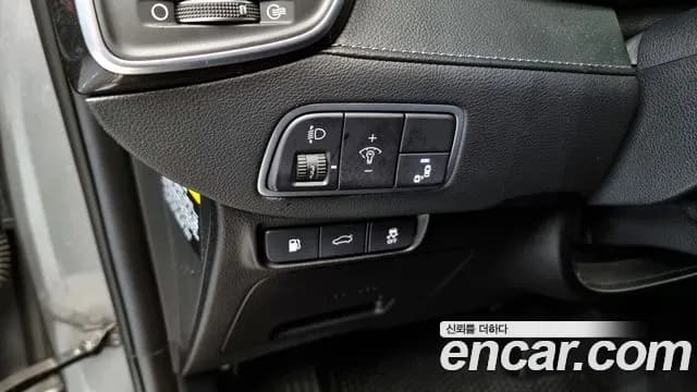 2018 Hyundai Grandeur IG 2.4 Premium Sold VIN KMHF141CBJA088640 – front exterior 2018 Hyundai Grandeur IG 2.4 Premium Sold VIN KMHF141CBJA088640 – front exterior