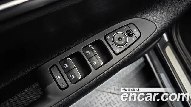 2018 Hyundai Grandeur IG 2.4 Premium Sold VIN KMHF141CBJA090872 – rear exterior 2018 Hyundai Grandeur IG 2.4 Premium Sold VIN KMHF141CBJA090872 – rear exterior
