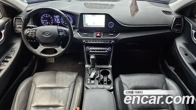 2018 Hyundai Grandeur IG 2.4 Premium Sold VIN KMHF141CBJA090872 – side profile 2018 Hyundai Grandeur IG 2.4 Premium Sold VIN KMHF141CBJA090872 – side profile