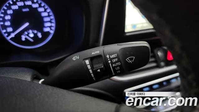2018 Hyundai Grandeur IG 2.4 Premium Sold VIN KMHF141CBJA095771 – photo 11 2018 Hyundai Grandeur IG 2.4 Premium Sold VIN KMHF141CBJA095771 – photo 11