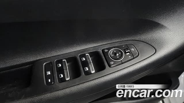 2018 Hyundai Grandeur IG 2.4 Premium Sold VIN KMHF141CBJA095771 – photo 17 2018 Hyundai Grandeur IG 2.4 Premium Sold VIN KMHF141CBJA095771 – photo 17