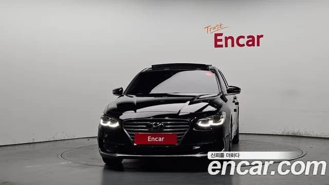 2018 Hyundai Grandeur IG 2.4 Premium Sold VIN KMHF141CBJA096380 – photo 11 2018 Hyundai Grandeur IG 2.4 Premium Sold VIN KMHF141CBJA096380 – photo 11