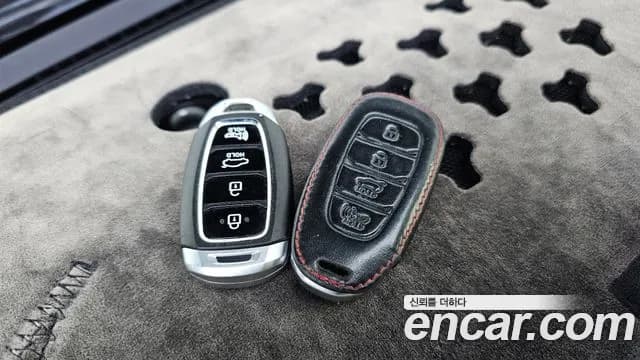 2018 Hyundai Grandeur IG 2.4 Premium Sold VIN KMHF141CBJA097117 – front exterior 2018 Hyundai Grandeur IG 2.4 Premium Sold VIN KMHF141CBJA097117 – front exterior