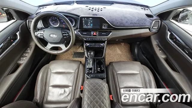 2018 Hyundai Grandeur IG 2.4 Premium Sold VIN KMHF141CBJA097117 – rear exterior 2018 Hyundai Grandeur IG 2.4 Premium Sold VIN KMHF141CBJA097117 – rear exterior