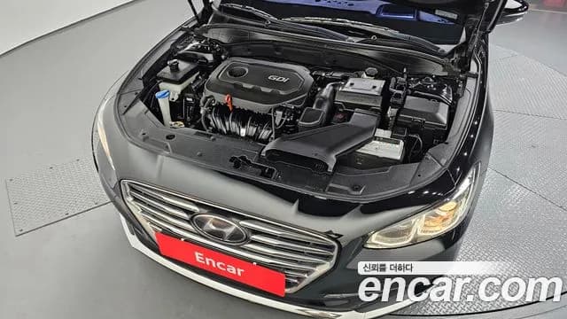 2018 Hyundai Grandeur IG 2.4 Premium Sold VIN KMHF141CBJA097117 – interior seats 2018 Hyundai Grandeur IG 2.4 Premium Sold VIN KMHF141CBJA097117 – interior seats