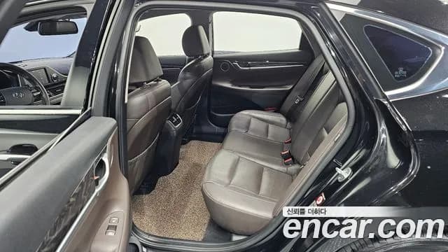 2018 Hyundai Grandeur IG 2.4 Premium Sold VIN KMHF141CBJA097117 – odometer reading 2018 Hyundai Grandeur IG 2.4 Premium Sold VIN KMHF141CBJA097117 – odometer reading