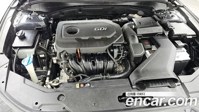 2018 Hyundai Grandeur IG 2.4 Premium Sold VIN KMHF141CBJA100834 – interior seats 2018 Hyundai Grandeur IG 2.4 Premium Sold VIN KMHF141CBJA100834 – interior seats