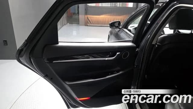2018 Hyundai Grandeur IG 2.4 Premium Sold VIN KMHF141CBJA112320 – photo 24 2018 Hyundai Grandeur IG 2.4 Premium Sold VIN KMHF141CBJA112320 – photo 24