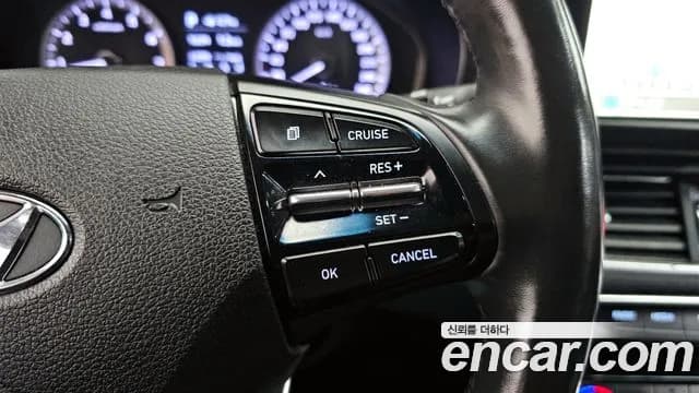 2018 Hyundai Grandeur IG 2.4 Premium Sold VIN KMHF141CBJA114802 – photo 12 2018 Hyundai Grandeur IG 2.4 Premium Sold VIN KMHF141CBJA114802 – photo 12