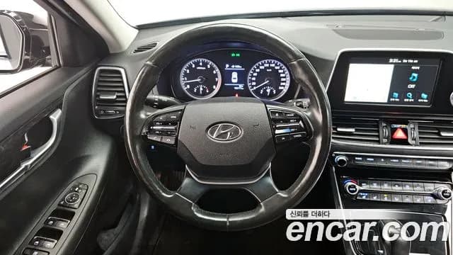 2018 Hyundai Grandeur IG 2.4 Premium Sold VIN KMHF141CBJA114802 – photo 18 2018 Hyundai Grandeur IG 2.4 Premium Sold VIN KMHF141CBJA114802 – photo 18