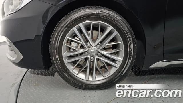 2018 Hyundai Grandeur IG 2.4 Premium Sold VIN KMHF141CBJA121710 – photo 18 2018 Hyundai Grandeur IG 2.4 Premium Sold VIN KMHF141CBJA121710 – photo 18