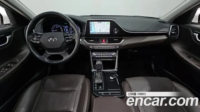 2018 Hyundai Grandeur IG 2.4 Premium Sold VIN KMHF141CBJA127558 – rear exterior 2018 Hyundai Grandeur IG 2.4 Premium Sold VIN KMHF141CBJA127558 – rear exterior