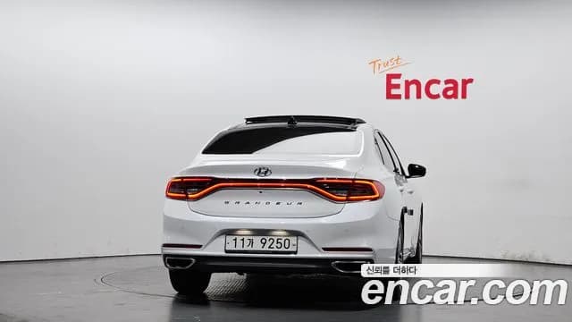 2018 Hyundai Grandeur IG 2.4 Premium Sold VIN KMHF141CBJA127558 – side profile 2018 Hyundai Grandeur IG 2.4 Premium Sold VIN KMHF141CBJA127558 – side profile