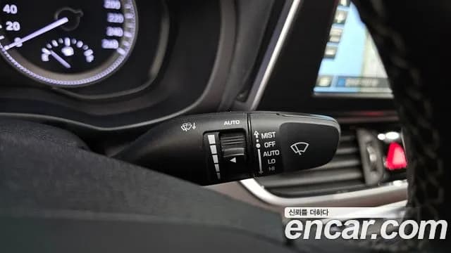 2018 Hyundai Grandeur IG 2.4 Premium Sold VIN KMHF141CBJA127558 – interior seats 2018 Hyundai Grandeur IG 2.4 Premium Sold VIN KMHF141CBJA127558 – interior seats