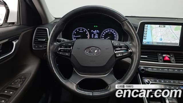 2018 Hyundai Grandeur IG 2.4 Premium Sold VIN KMHF141CBJA127558 – photo 12 2018 Hyundai Grandeur IG 2.4 Premium Sold VIN KMHF141CBJA127558 – photo 12