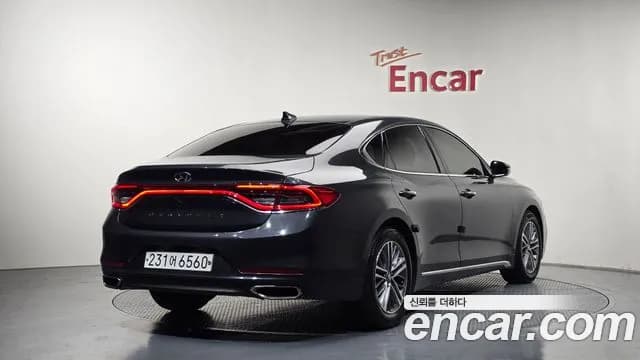 2018 Hyundai Grandeur IG 2.4 Modern Sold VIN KMHF141CBJA133196 – photo 12 2018 Hyundai Grandeur IG 2.4 Modern Sold VIN KMHF141CBJA133196 – photo 12