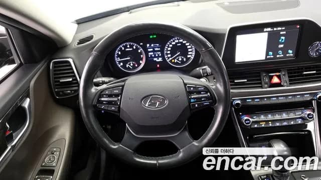 2018 Hyundai Grandeur IG 2.4 Premium Sold VIN KMHF141CBJA137857 – photo 15 2018 Hyundai Grandeur IG 2.4 Premium Sold VIN KMHF141CBJA137857 – photo 15