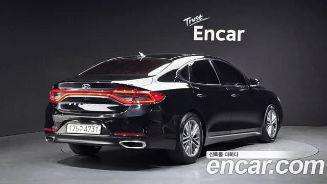 2018 Hyundai Grandeur IG 2.4 Premium Sold VIN KMHF141CBJA145359 – photo 17 2018 Hyundai Grandeur IG 2.4 Premium Sold VIN KMHF141CBJA145359 – photo 17