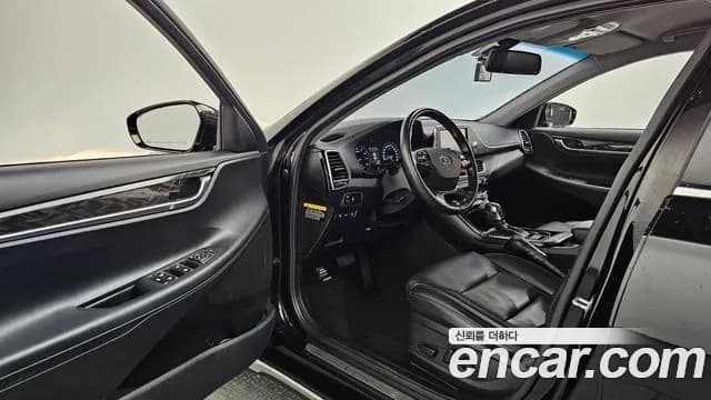 2018 Hyundai Grandeur IG 2.4 Modern Sold VIN KMHF141CBJA152872 – interior seats 2018 Hyundai Grandeur IG 2.4 Modern Sold VIN KMHF141CBJA152872 – interior seats