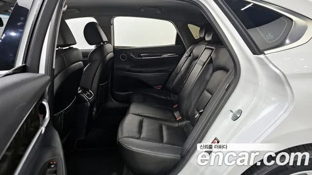 2018 Hyundai Grandeur IG 2.4 Premium Sold VIN KMHF141CBJA156724 – side profile 2018 Hyundai Grandeur IG 2.4 Premium Sold VIN KMHF141CBJA156724 – side profile