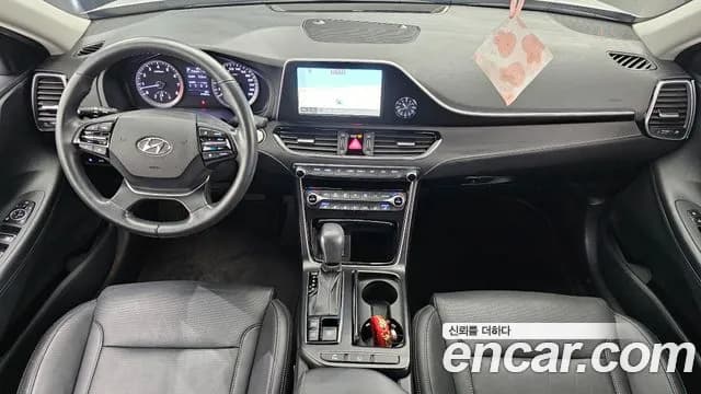 2018 Hyundai Grandeur IG 2.4 Premium Sold VIN KMHF141CBJA156724 – photo 23 2018 Hyundai Grandeur IG 2.4 Premium Sold VIN KMHF141CBJA156724 – photo 23