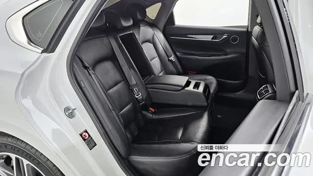 2018 Hyundai Grandeur IG 2.4 Premium Sold VIN KMHF141CBJA156724 – photo 24 2018 Hyundai Grandeur IG 2.4 Premium Sold VIN KMHF141CBJA156724 – photo 24