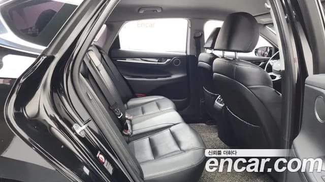 2018 Hyundai Grandeur IG 2.4 Premium Sold VIN KMHF141CBJA167137 – side profile 2018 Hyundai Grandeur IG 2.4 Premium Sold VIN KMHF141CBJA167137 – side profile
