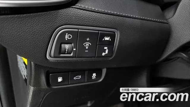 2018 Hyundai Grandeur IG 2.4 Premium Sold VIN KMHF141CBJA167137 – exterior detail 2018 Hyundai Grandeur IG 2.4 Premium Sold VIN KMHF141CBJA167137 – exterior detail
