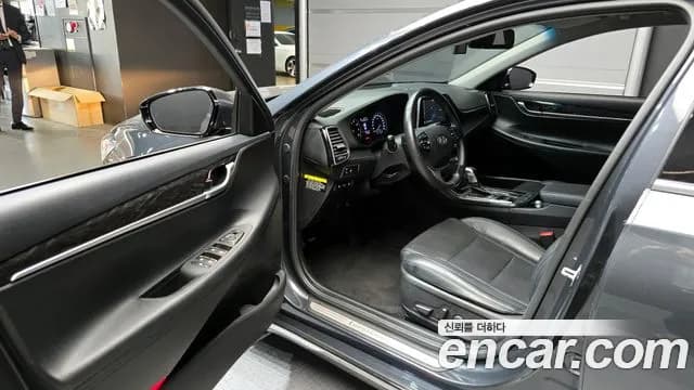 2018 Hyundai Grandeur IG 2.4 Modern Sold VIN KMHF141CBJA167478 – rear exterior 2018 Hyundai Grandeur IG 2.4 Modern Sold VIN KMHF141CBJA167478 – rear exterior