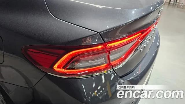 2018 Hyundai Grandeur IG 2.4 Modern Sold VIN KMHF141CBJA167478 – interior seats 2018 Hyundai Grandeur IG 2.4 Modern Sold VIN KMHF141CBJA167478 – interior seats