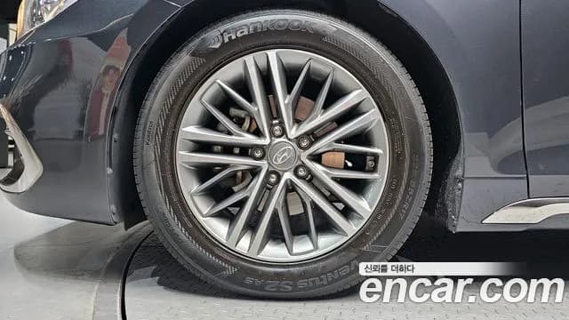 2018 Hyundai Grandeur IG 2.4 Modern Sold VIN KMHF141CBJA167478 – engine bay 2018 Hyundai Grandeur IG 2.4 Modern Sold VIN KMHF141CBJA167478 – engine bay