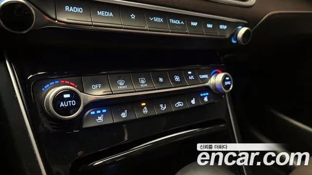 2018 Hyundai Grandeur IG 2.4 Premium Sold VIN KMHF141CBJA171048 – photo 16 2018 Hyundai Grandeur IG 2.4 Premium Sold VIN KMHF141CBJA171048 – photo 16