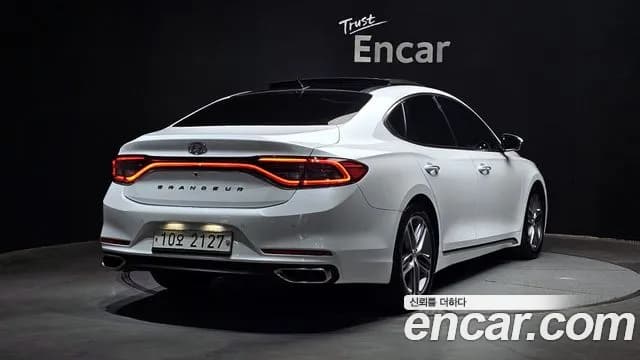 2018 Hyundai Grandeur IG 2.4 Premium Sold VIN KMHF141CBJA171048 – photo 27 2018 Hyundai Grandeur IG 2.4 Premium Sold VIN KMHF141CBJA171048 – photo 27