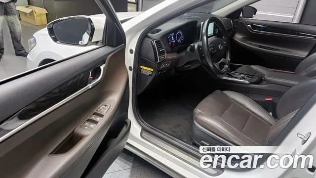 2018 Hyundai Grandeur IG 2.4 Premium Sold VIN KMHF141CBJA171048 – photo 28 2018 Hyundai Grandeur IG 2.4 Premium Sold VIN KMHF141CBJA171048 – photo 28