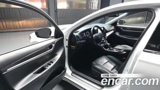 2019 Hyundai Grandeur IG 2.4 Premium Sold VIN KMHF141CBKA177195 – side profile 2019 Hyundai Grandeur IG 2.4 Premium Sold VIN KMHF141CBKA177195 – side profile
