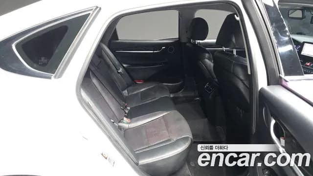 2019 Hyundai Grandeur IG 2.4 Premium Sold VIN KMHF141CBKA177195 – trunk area 2019 Hyundai Grandeur IG 2.4 Premium Sold VIN KMHF141CBKA177195 – trunk area