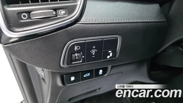 2019 Hyundai Grandeur IG 2.4 Premium Sold VIN KMHF141CBKA177195 – photo 15 2019 Hyundai Grandeur IG 2.4 Premium Sold VIN KMHF141CBKA177195 – photo 15