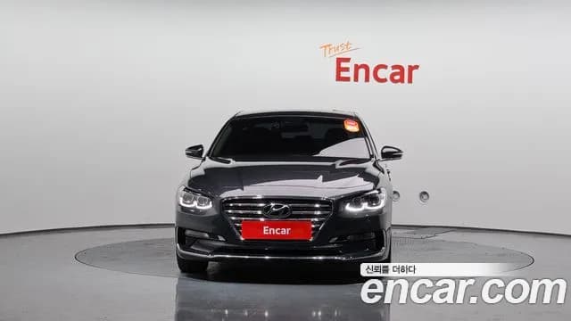 2019 Hyundai Grandeur IG 2.4 Premium Sold VIN KMHF141CBKA178794 – front exterior 2019 Hyundai Grandeur IG 2.4 Premium Sold VIN KMHF141CBKA178794 – front exterior