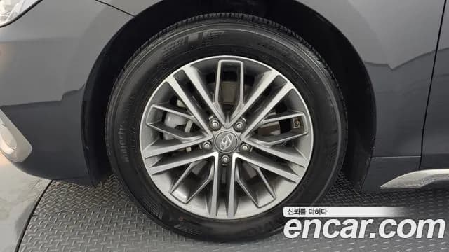 2019 Hyundai Grandeur IG 2.4 Premium Sold VIN KMHF141CBKA178794 – photo 19 2019 Hyundai Grandeur IG 2.4 Premium Sold VIN KMHF141CBKA178794 – photo 19