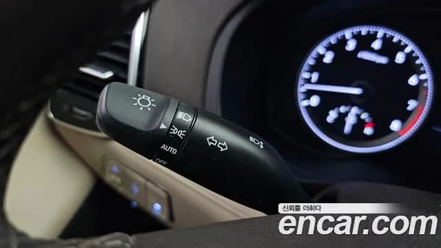 2019 Hyundai Grandeur IG 2.4 Premium Sold VIN KMHF141CBKA184264 – exterior detail 2019 Hyundai Grandeur IG 2.4 Premium Sold VIN KMHF141CBKA184264 – exterior detail