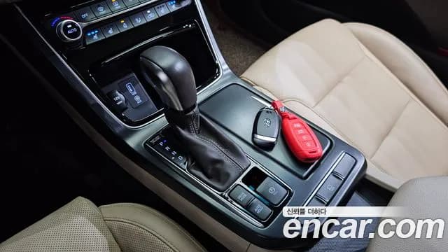 2019 Hyundai Grandeur IG 2.4 Premium Sold VIN KMHF141CBKA184264 – photo 15 2019 Hyundai Grandeur IG 2.4 Premium Sold VIN KMHF141CBKA184264 – photo 15