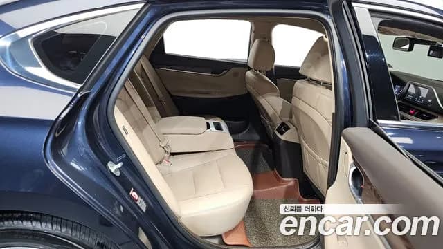 2019 Hyundai Grandeur IG 2.4 Premium Sold VIN KMHF141CBKA184264 – photo 34 2019 Hyundai Grandeur IG 2.4 Premium Sold VIN KMHF141CBKA184264 – photo 34