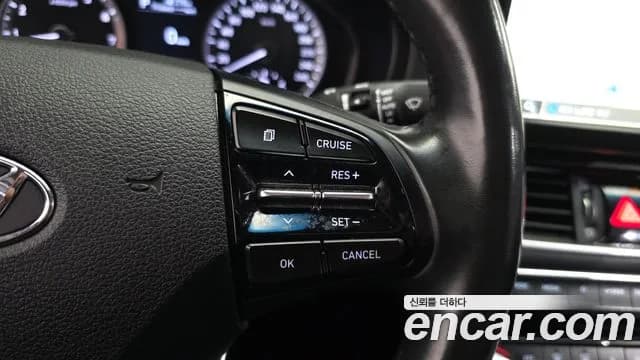 2019 Hyundai Grandeur IG 2.4 Premium Sold VIN KMHF141CBKA187269 – side profile 2019 Hyundai Grandeur IG 2.4 Premium Sold VIN KMHF141CBKA187269 – side profile