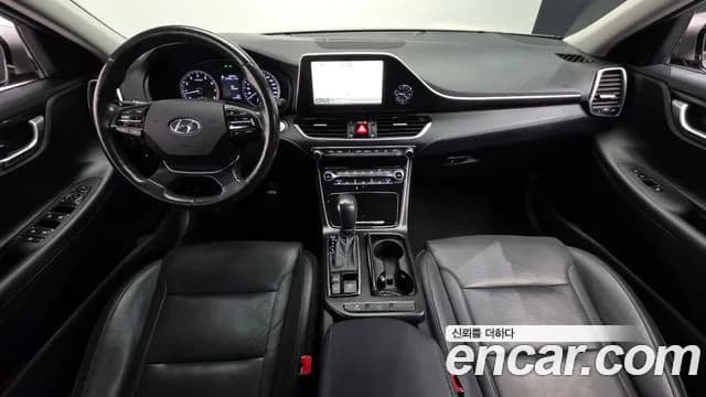 2019 Hyundai Grandeur IG 2.4 Premium Sold VIN KMHF141CBKA187269 – dashboard 2019 Hyundai Grandeur IG 2.4 Premium Sold VIN KMHF141CBKA187269 – dashboard